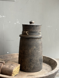 Antiker Holzkrug aus Nepal -Hoffz-