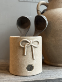 Topf mit Schleife Majestic Taupe -Brynxz-