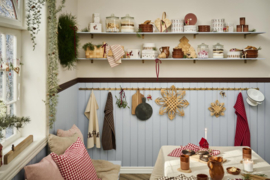 Cake tin w/garland My Nostalgic Christmas round