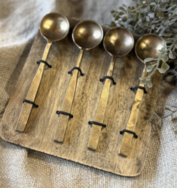 Lepelset Oud Messing Small (set van 4) -Aura Peeperkorn-