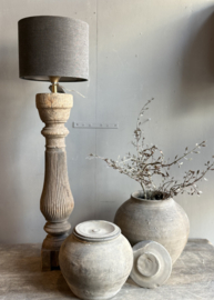 Alte Holzbalusterlampe -Aura Peeperkorn-