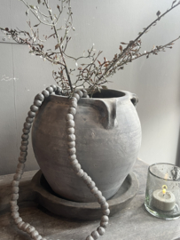 Alter Steinkrug mit Ohren