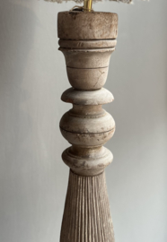 Houten Balusterlamp  -Aura Peeperkorn-