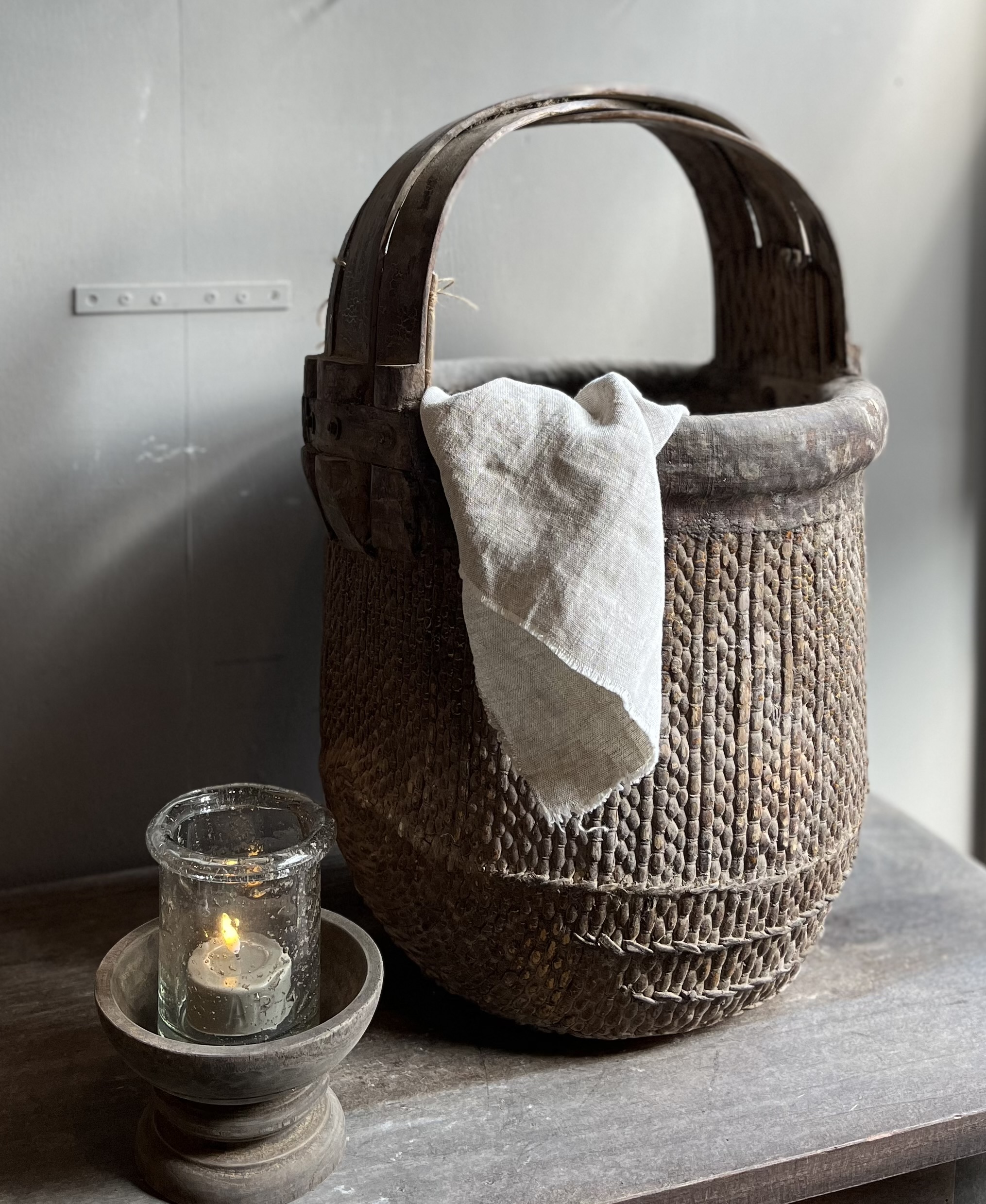 Oude Mand met Handvat