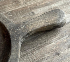 Hölzerne  Schale mit Henkel 30 cm