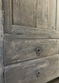 Houten Kast 2-deuren en 4-Lades  ''Antique Grey''