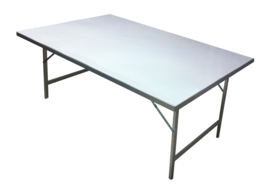 Tisch mit Aluminiumplatte  0,80 x 1,50 x 0,80 mm