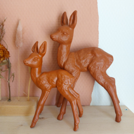 Moeder met kind bambi terracotta