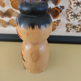 Kokeshi kaarshouder