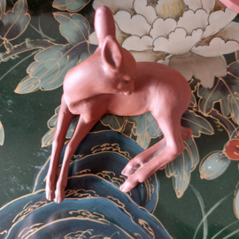 Bambi liggend terracotta keramiek