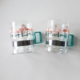 Theeglazen flamingo's