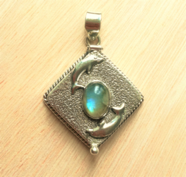 Pendentif cendre Dauphins Labradorite