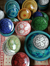 Plat de poterie marocaine rouge/blanc