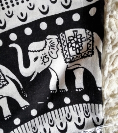 Grand Foulard éléphants blanc/noir