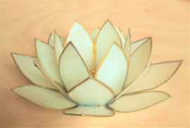 Sphère de lotus en nacre légère