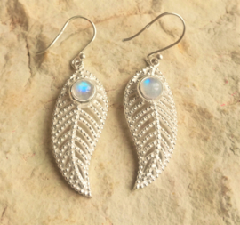 Boucles d'oreilles plume avec pierre de lune