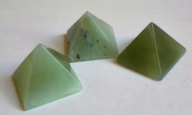 Piramide edelsteen Jade