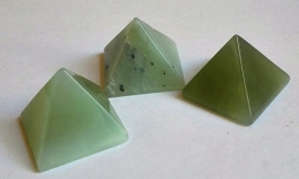 Pyramide en Jade Vert