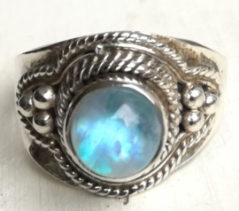 Bague en Pierre de Lune et Argent