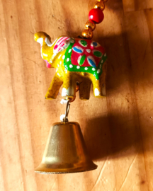 Mobile éléphant avec clochettes