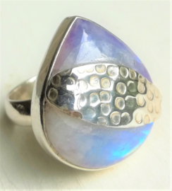 Bague en Pierre de Lune en Argent