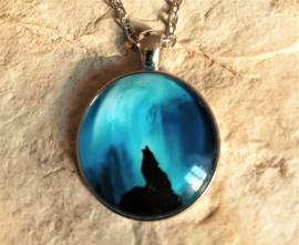 Pendentif talisman loup hurlant