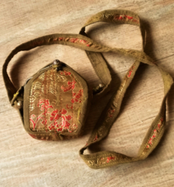 Pendentif Ghau - autel de voyage