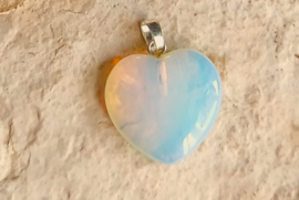 Pendentif coeur en Opaline