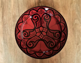 Plat de poterie marocaine rouge