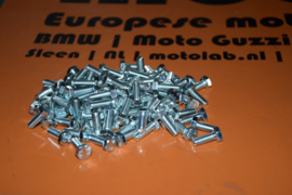 Boutje v Deksel Oliepomp BMW R2V  OEM 07119913464