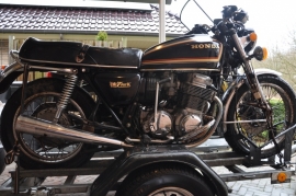 Honda CB750 K7 '77 restauratie object VERKOCHT!