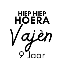 Traktatiestickers | HIEP HIEP HOERA | + naam + leeftijd | div. varianten | 10 stuks