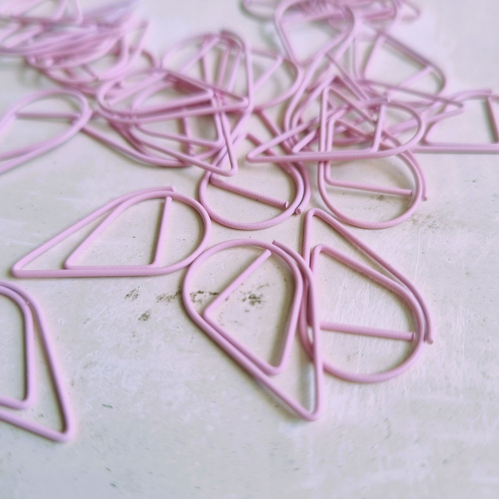 Paperclips | druppel | dusty pink | pantone 671 | 2,5 x 1,5 cm | vanaf 25 stuks