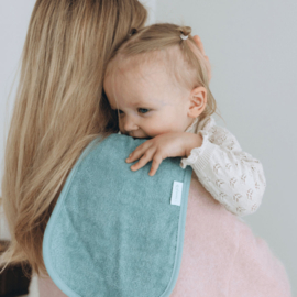 Spuugdoek schouder,  Sand, met naam borduren