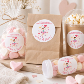 Ballerina stickers, traktatiestickers met naam + leeftijd - 10 stuks