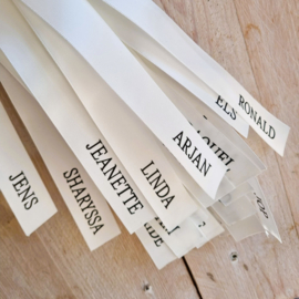 Gepersonaliseerd satijnlint met naam | cremé | 50 cm