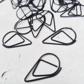 Paperclips druppel zwart | 2,5 x 1,5 cm | vanaf 25 stuks