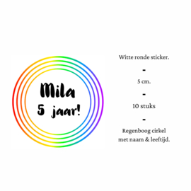 Traktatiesticker | Regenboog circel |  + naam + leeftijd | 5 cm | 10 stuks