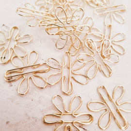 Paperclips | bloem | goud | 2,5 x 2,5 cm | vanaf 25 stuks