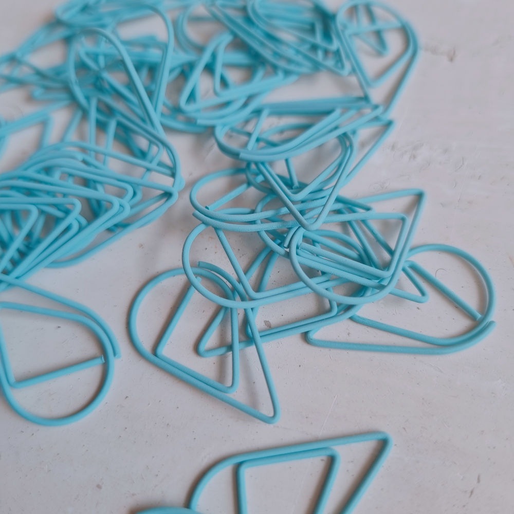 Paperclips | druppel | soft bleu | pantone 635 | 2,5 x 1,5 cm | vanaf 25 stuks