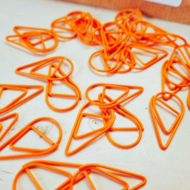 Paperclips | druppel | neon oranje | 2,5 x 1,5 cm | vanaf 25 stuks