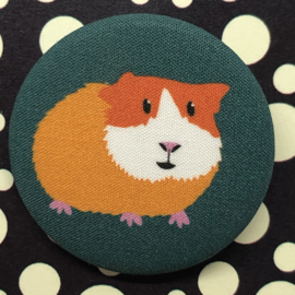 Cavia Button