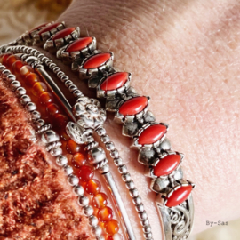Bloedkoraal bangle