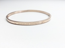 Stainless Steel bracelet rose thin "Love me kiss me hug me"