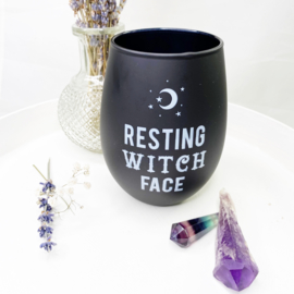 Resting witch face glas