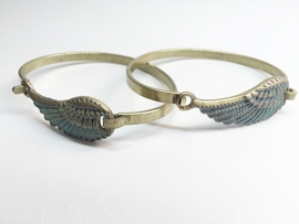 Wing armband