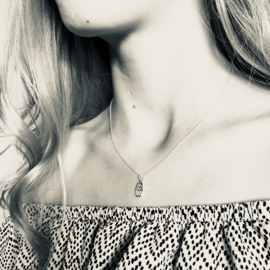 Choker, Hamsa