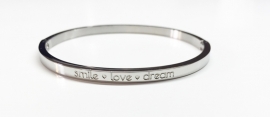 Stainless Steel armband zilver dun "Smile *love *Dream