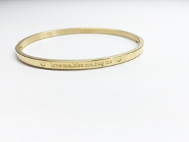 Stainless Steel bracelet gold thin "Love me kiss me hug me"