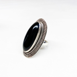 Onyx ring Queen